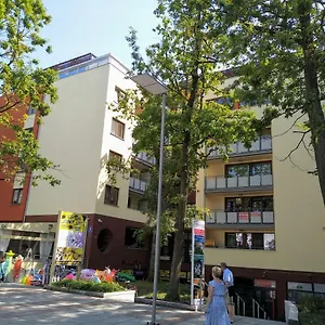 Rodzinny 200m Do Morza Apartment